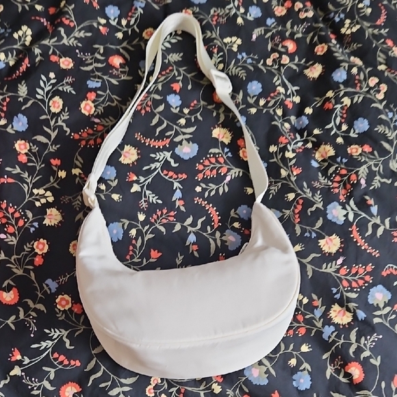 Aritzia Phoebe Mini Bag - Picture 3 of 8